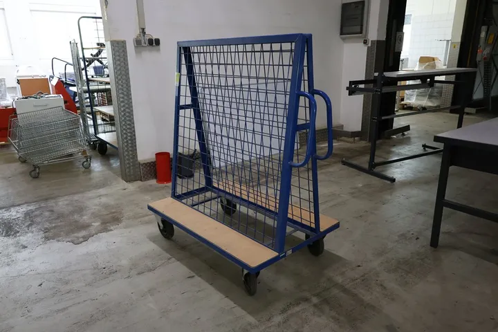 1 x Transportwagen